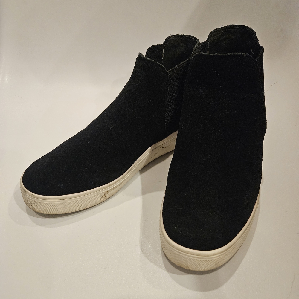 Steve Madden Black Suede Sneakers